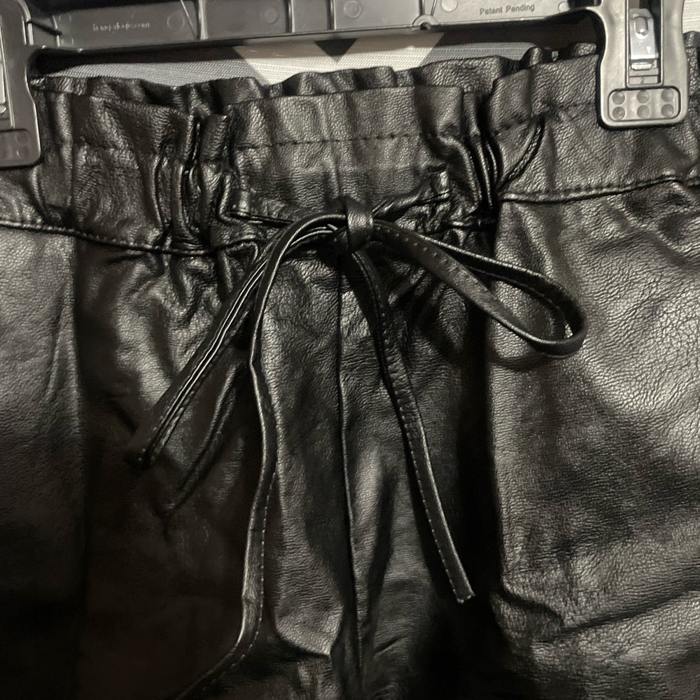 Boohoo Black High Waist faux Leather Shorts size 8 - Picture 3 of 7